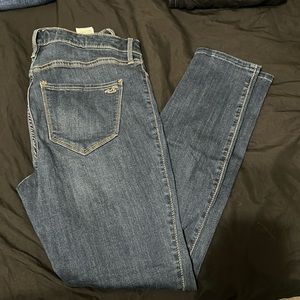 Hollister Curvy High-Rise Jean Legging